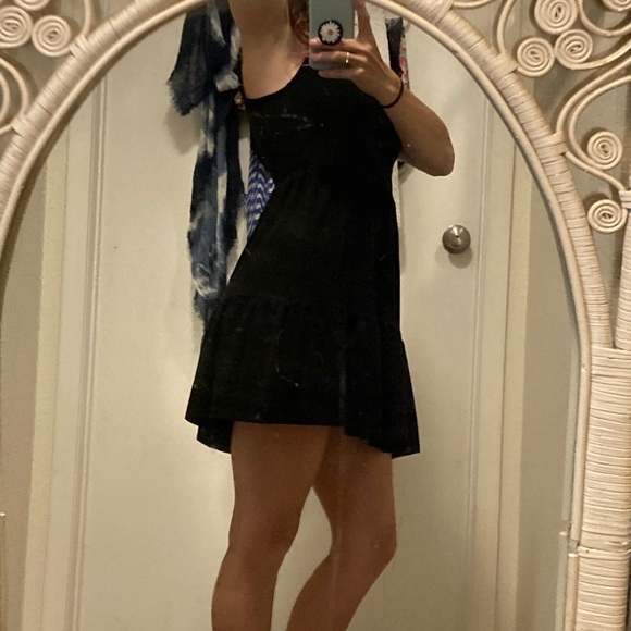 **Sold**Black Sleeveless Mini Dress Size S - Picture 5 of 6